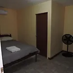 Wild Panther\'S Guest House & Hostel