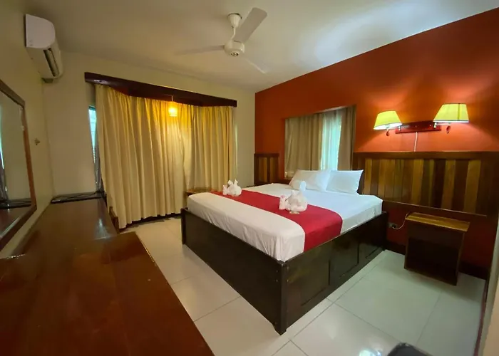 Caye Caulker Plaza Hotel