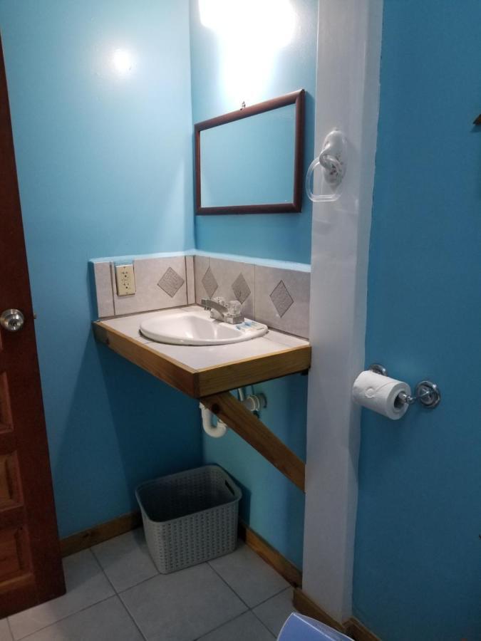 Hotel Chapito's 7 Clashing Winds Caye Caulker