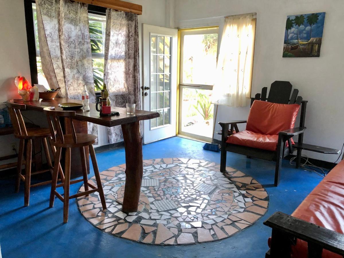 The Novelo Caye Caulker