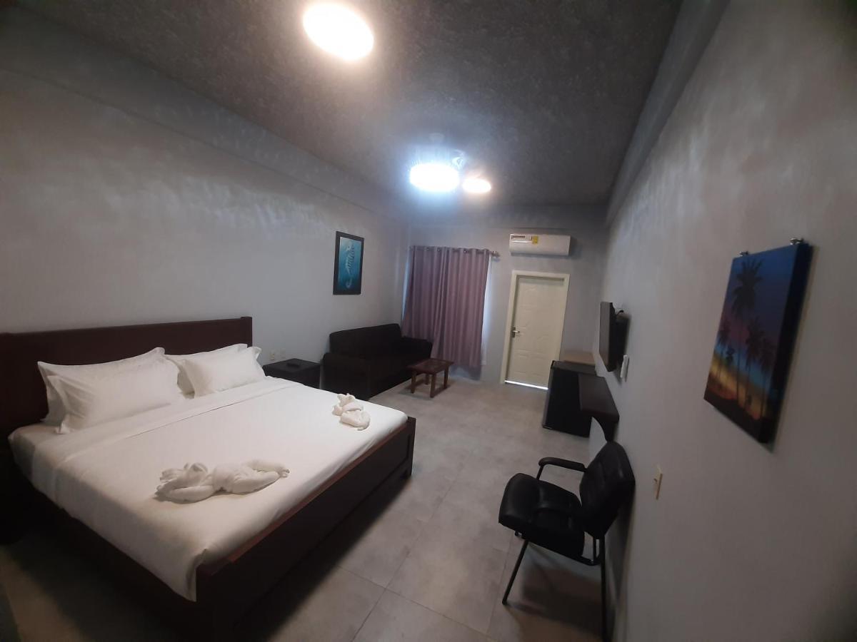 Coral View & 5* Caye Caulker