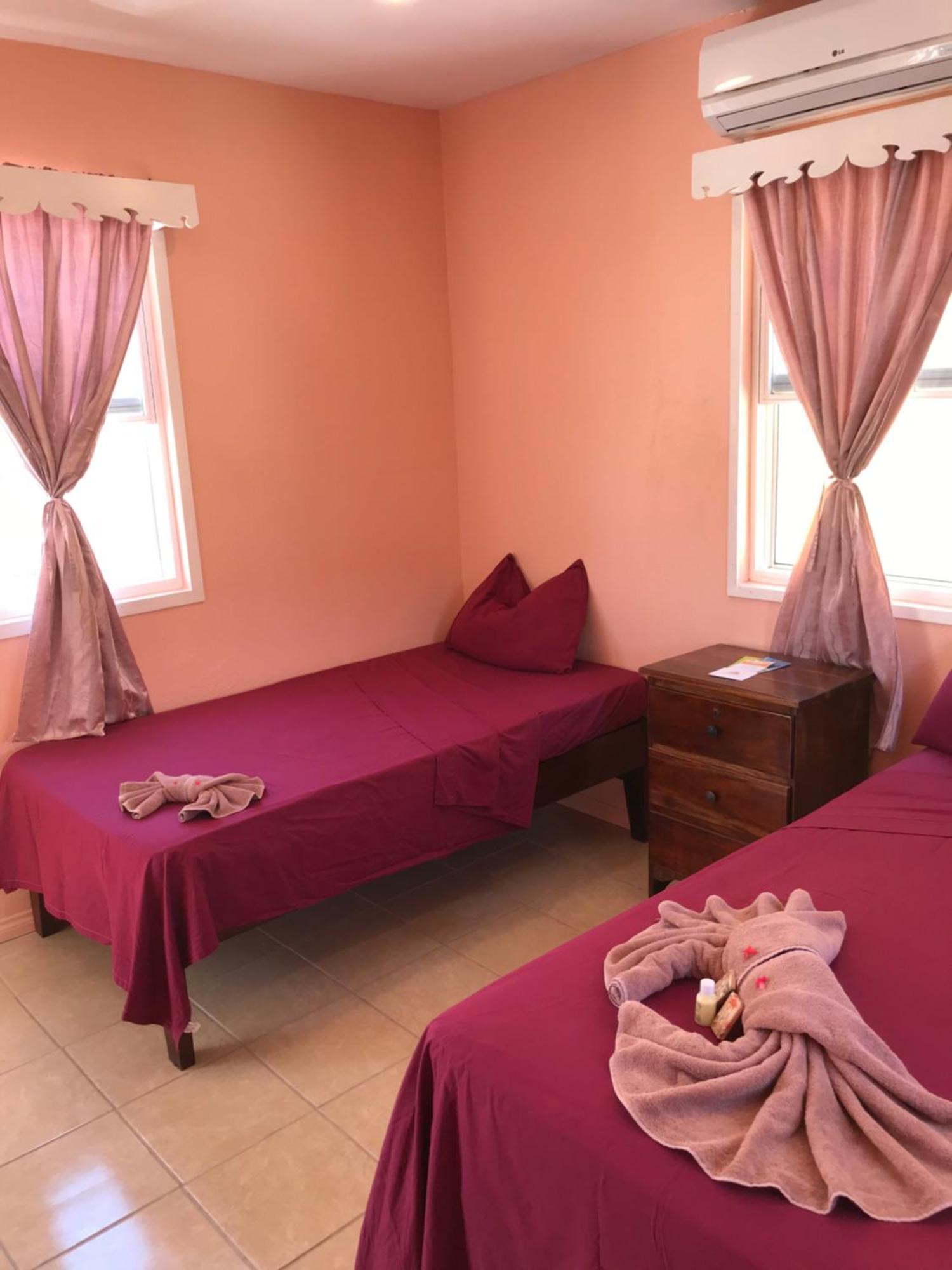 Tropical Paradise 3* Caye Caulker