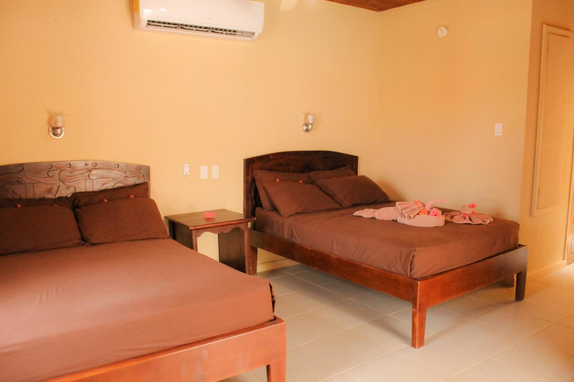 Hotel Tropical Paradise Caye Caulker