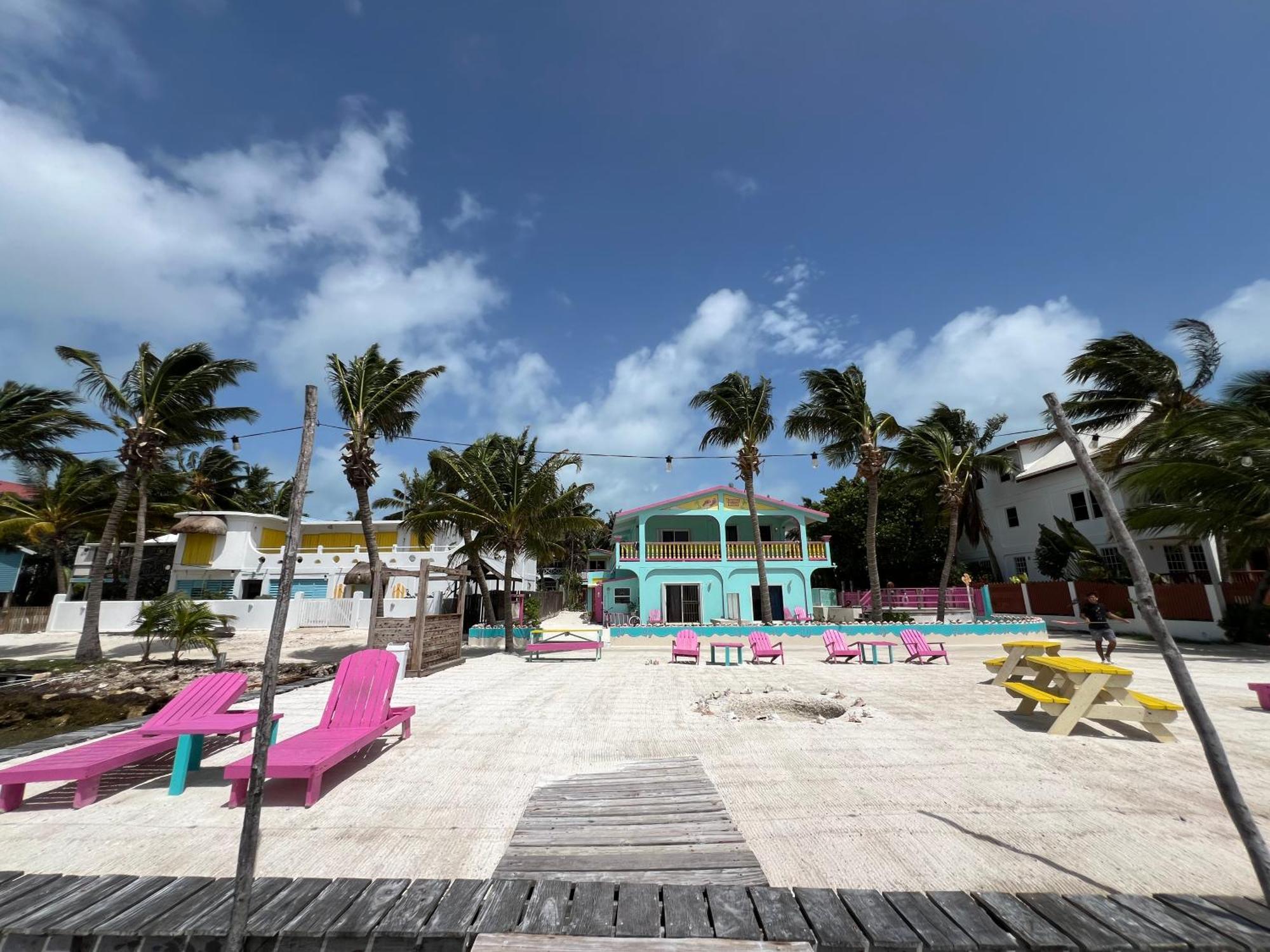 Hotel Barefoot Belize *
