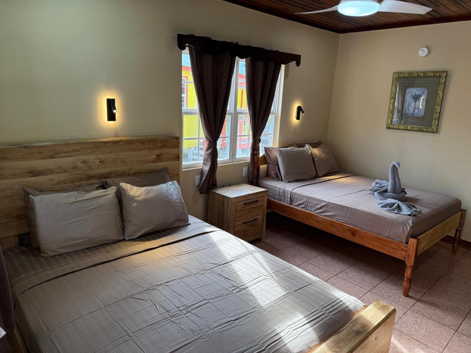 Hotel Tropical Paradise