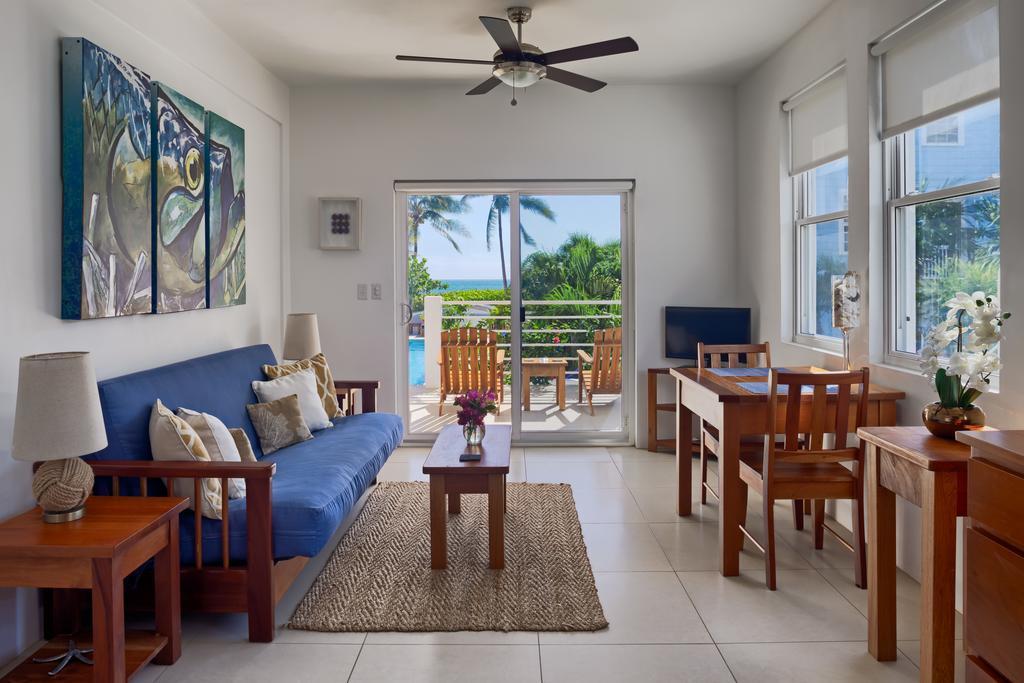 Weezie's Ocean Front And Garden