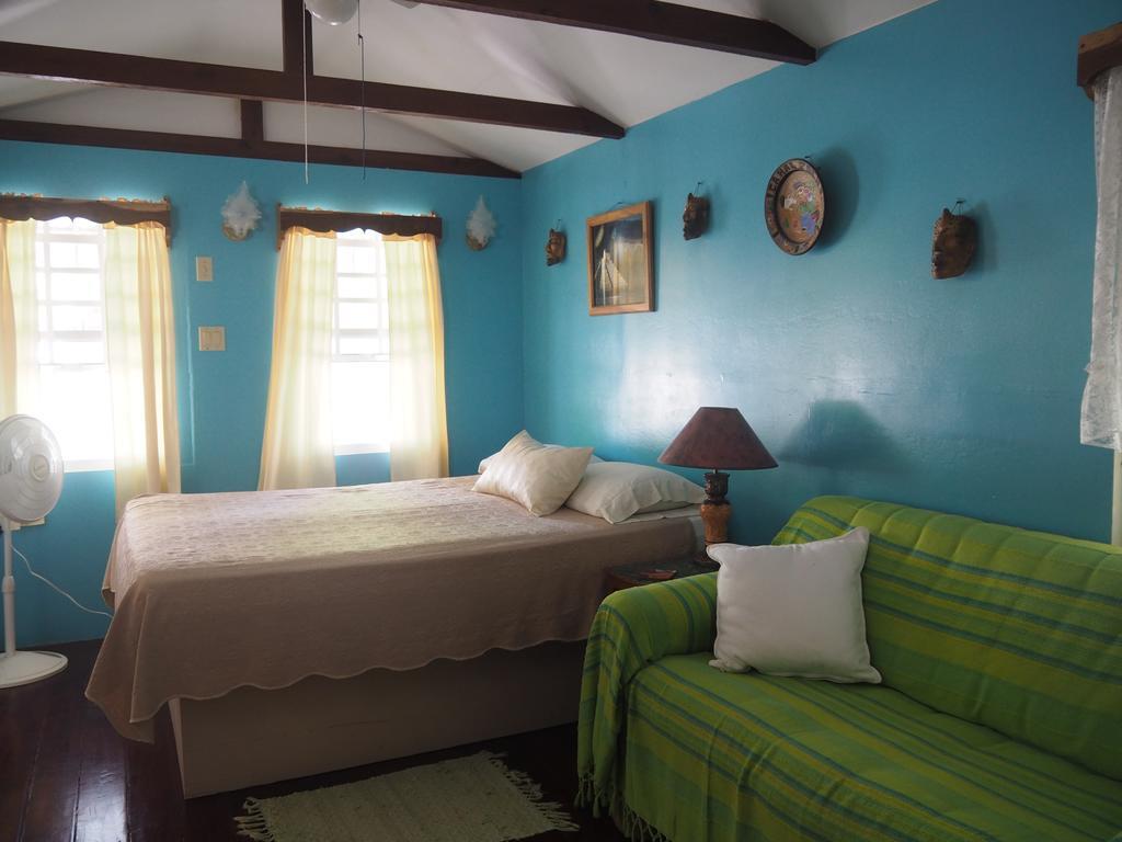 Jaguar Morning Star Guest house