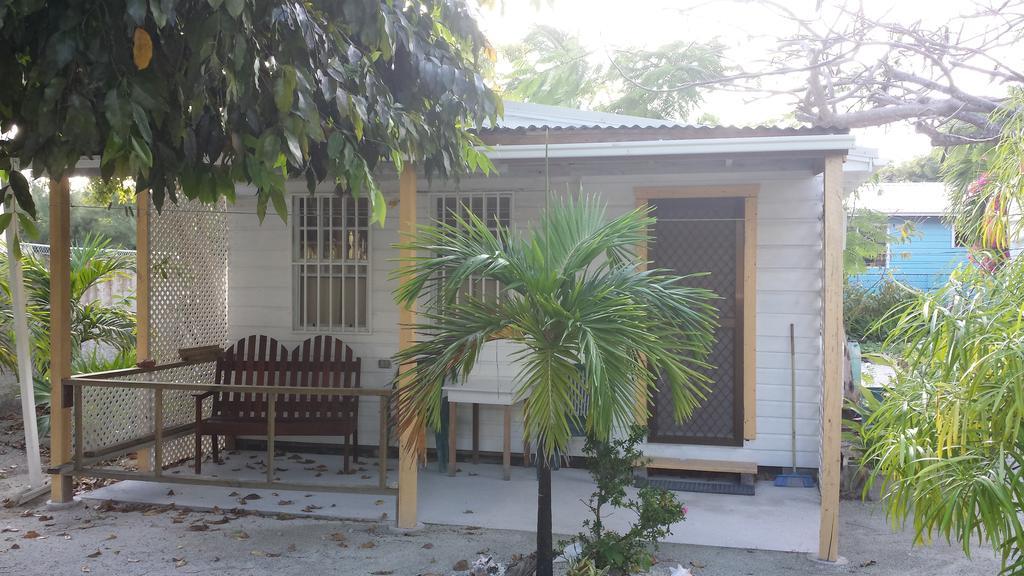 Jaguar Morning Star Guest house