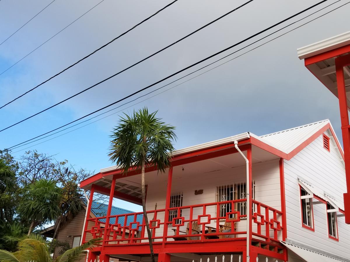 Casa de hóspedes Canuck Cottages Caye Caulker