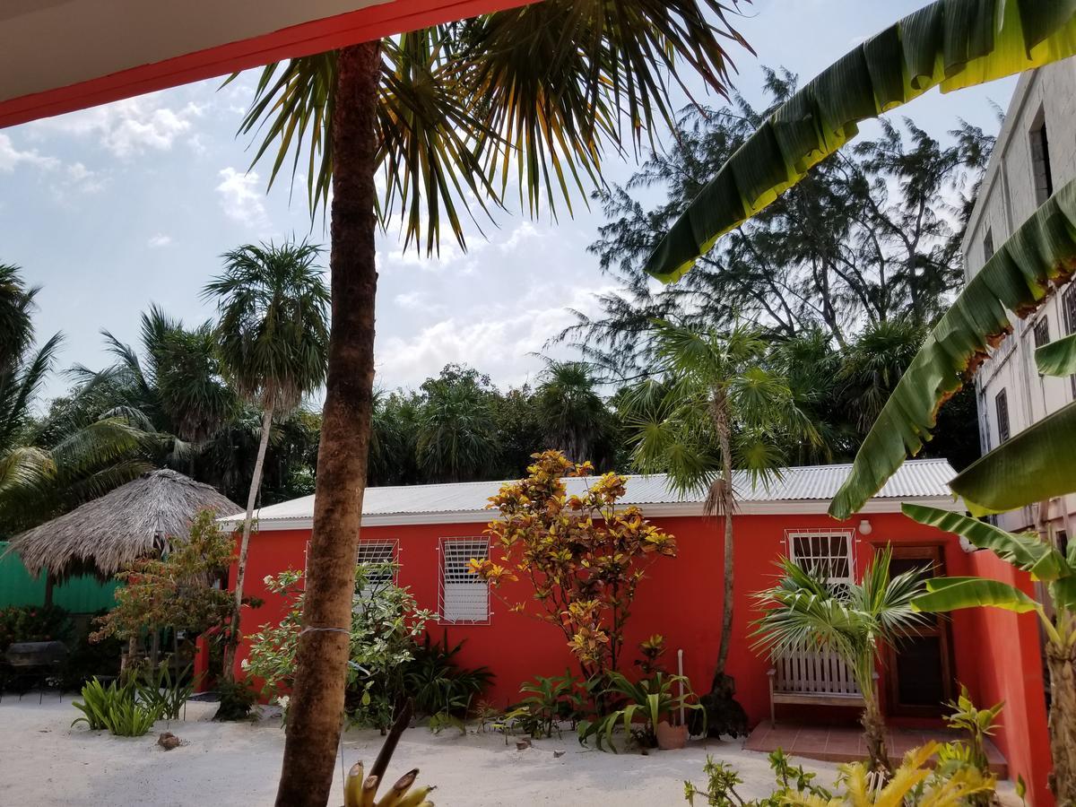 Casa de hóspedes Canuck Cottages 4*
