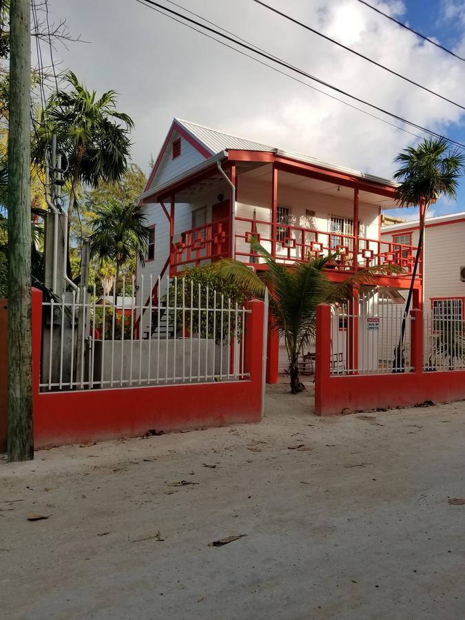Casa de hóspedes Canuck Cottages Caye Caulker