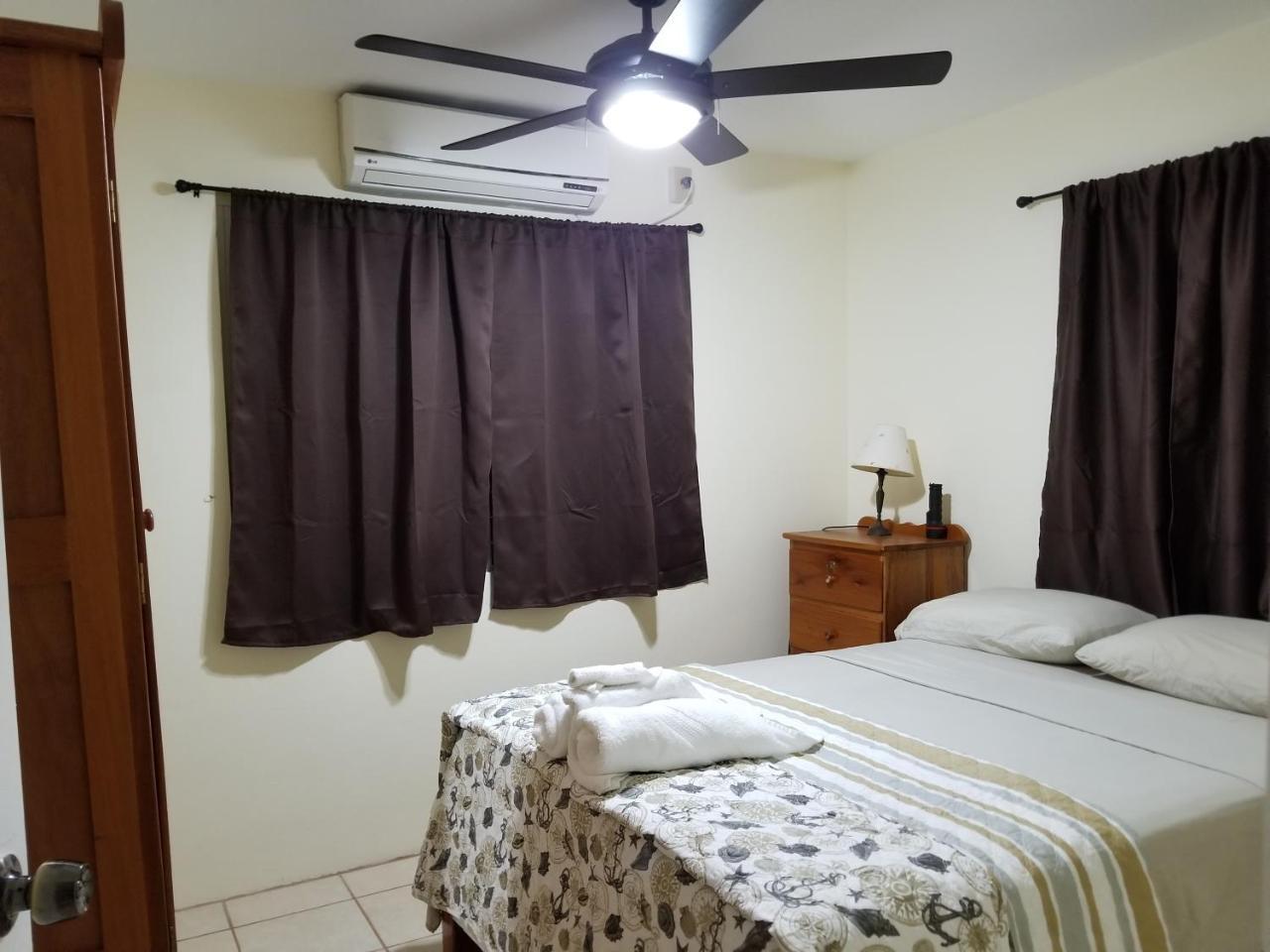 Canuck Cottages 4*
