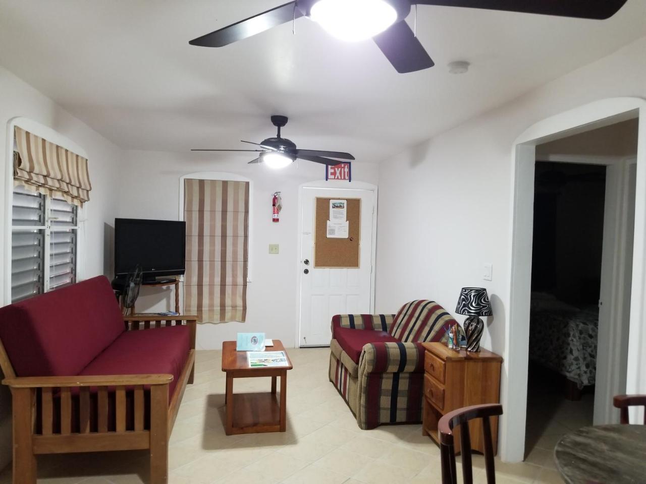 Canuck Cottages 4*