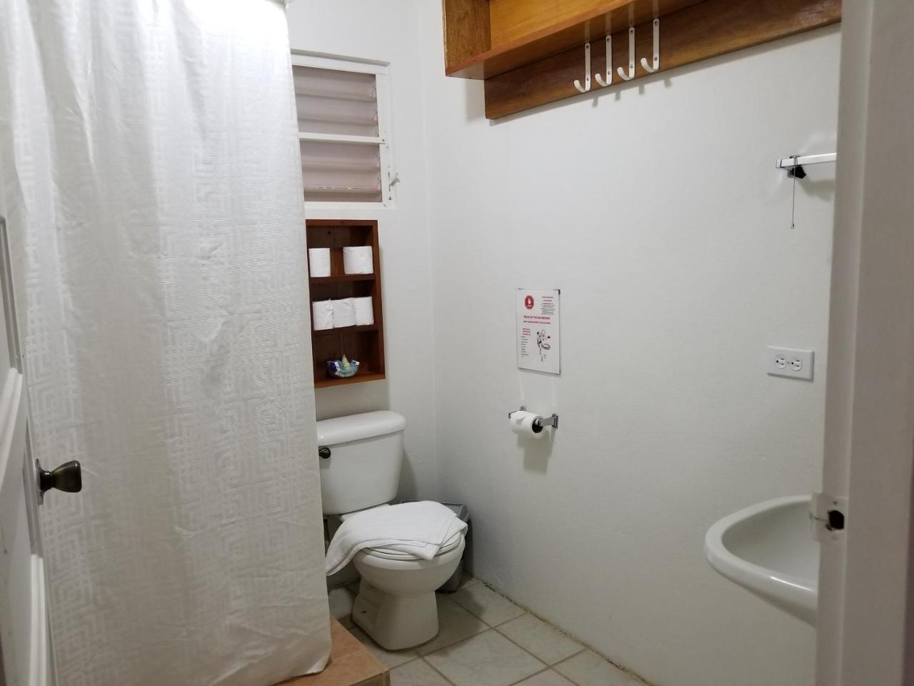 Canuck Cottages 4* Caye Caulker