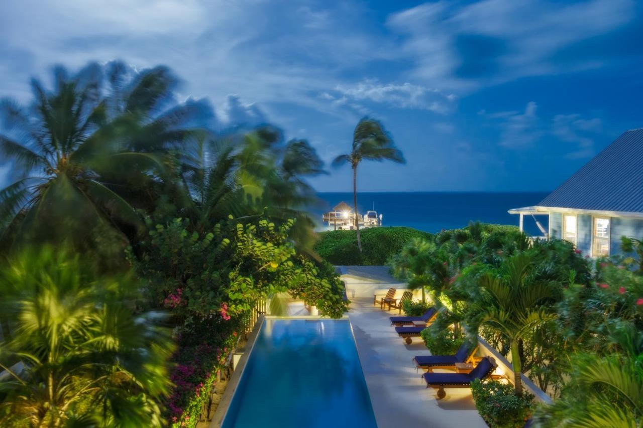 Weezie's Ocean Front And Garden 3* Caye Caulker